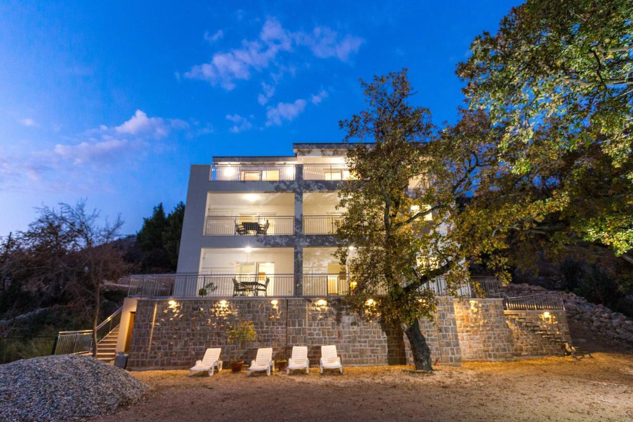 Apartmani Villa Paulo スタリグラード エクステリア 写真