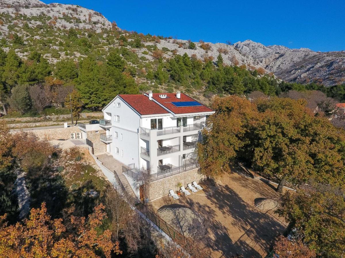 Apartmani Villa Paulo スタリグラード エクステリア 写真