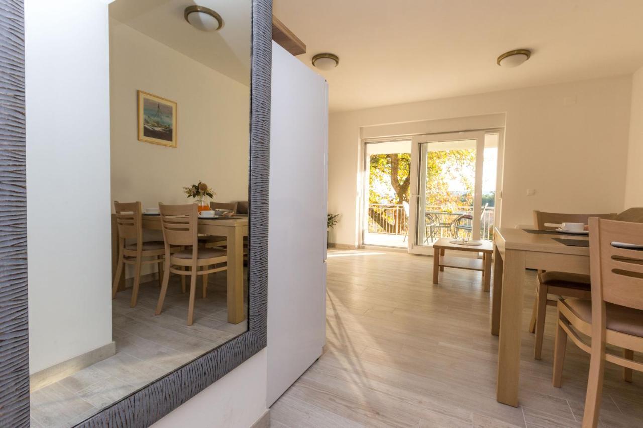 Apartmani Villa Paulo スタリグラード エクステリア 写真