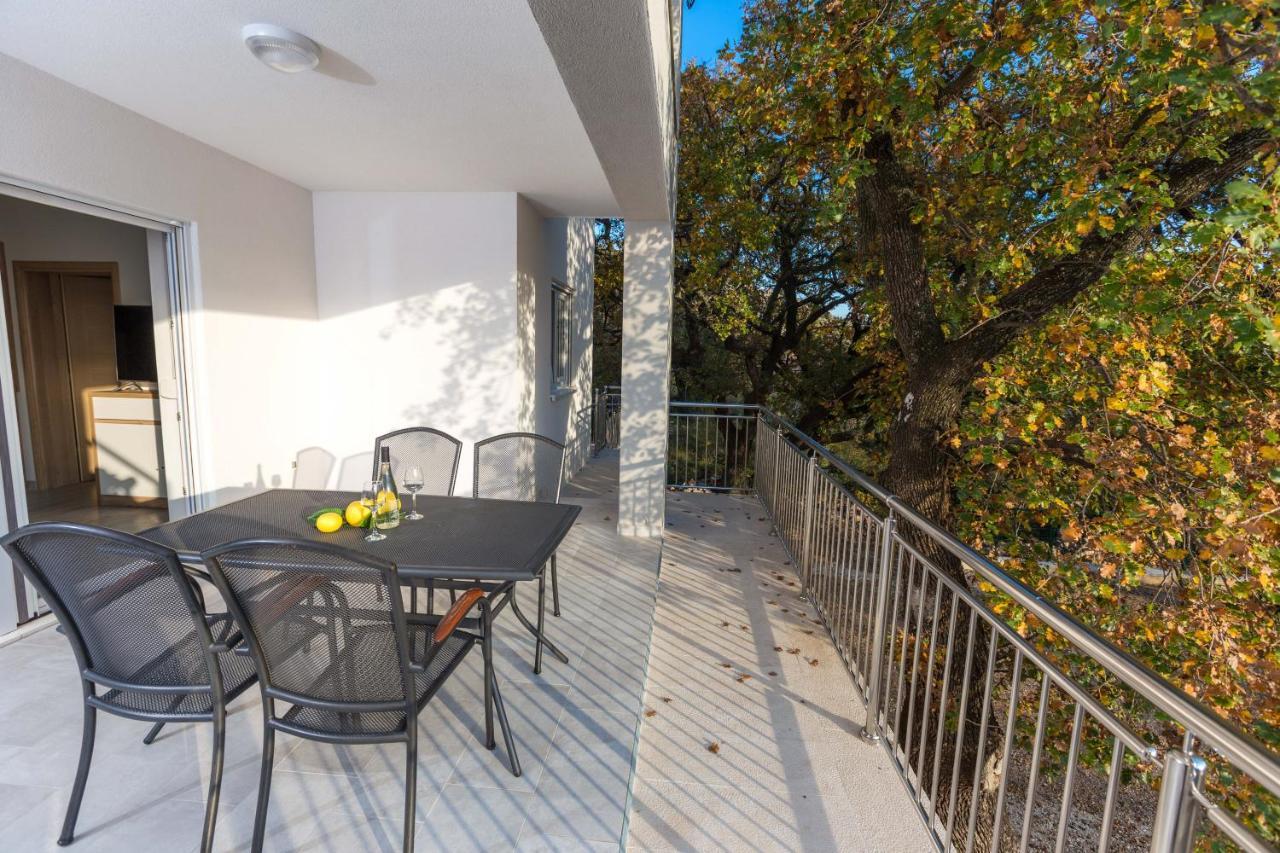 Apartmani Villa Paulo スタリグラード エクステリア 写真