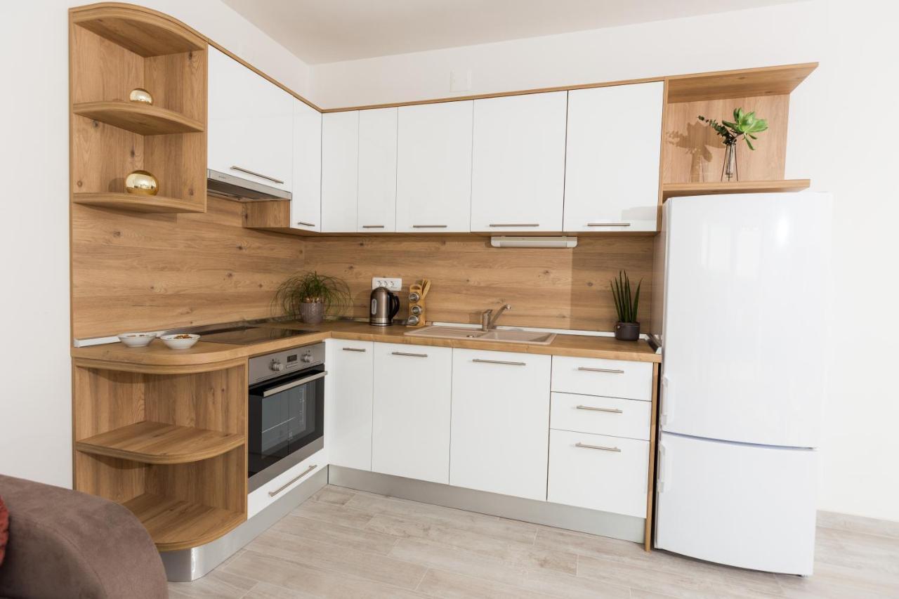 Apartmani Villa Paulo スタリグラード エクステリア 写真