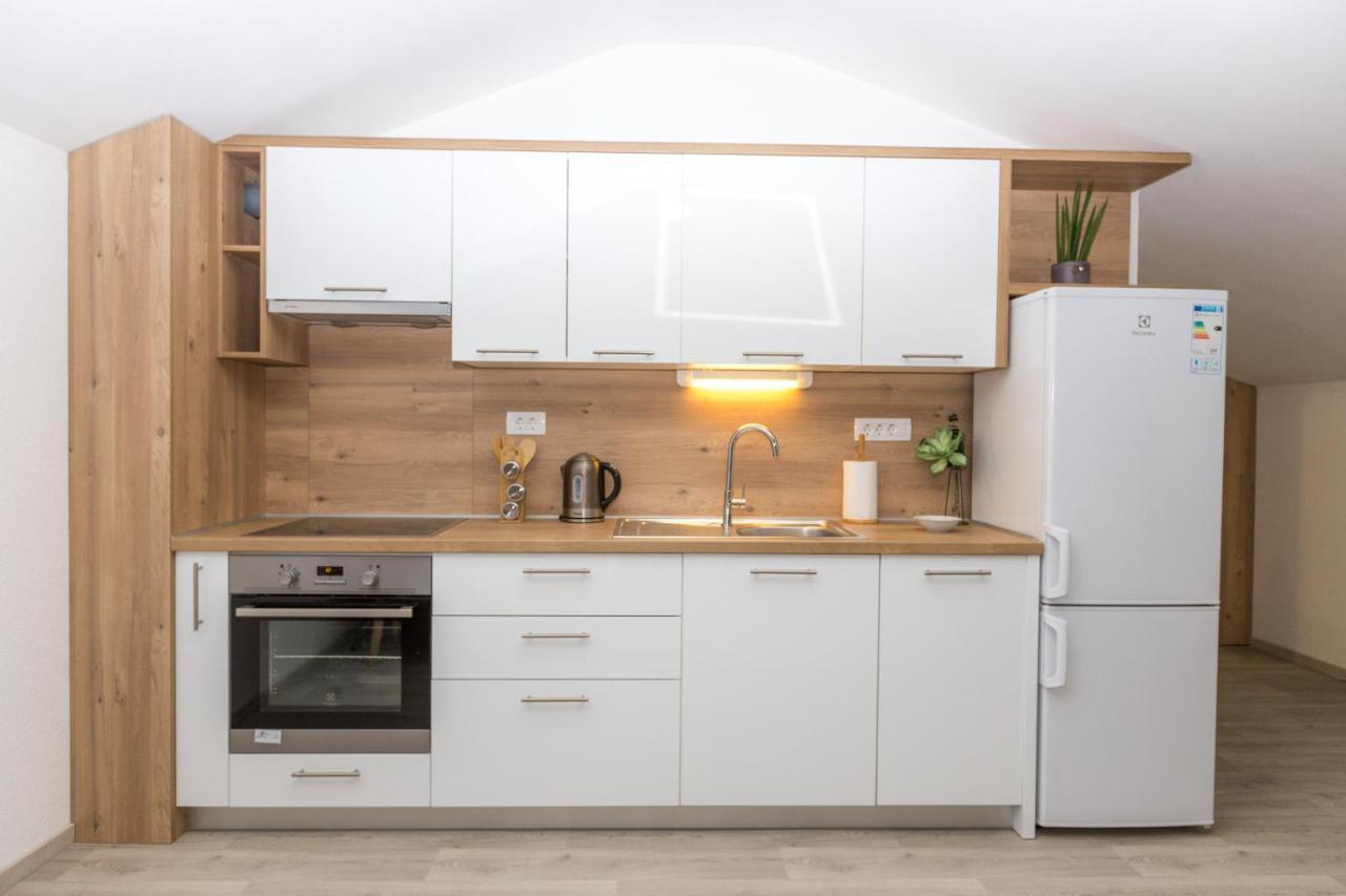 Apartmani Villa Paulo スタリグラード エクステリア 写真